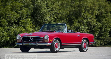 1971 Mercedes-Benz SL Pagode - 280 1-4288.jpg
