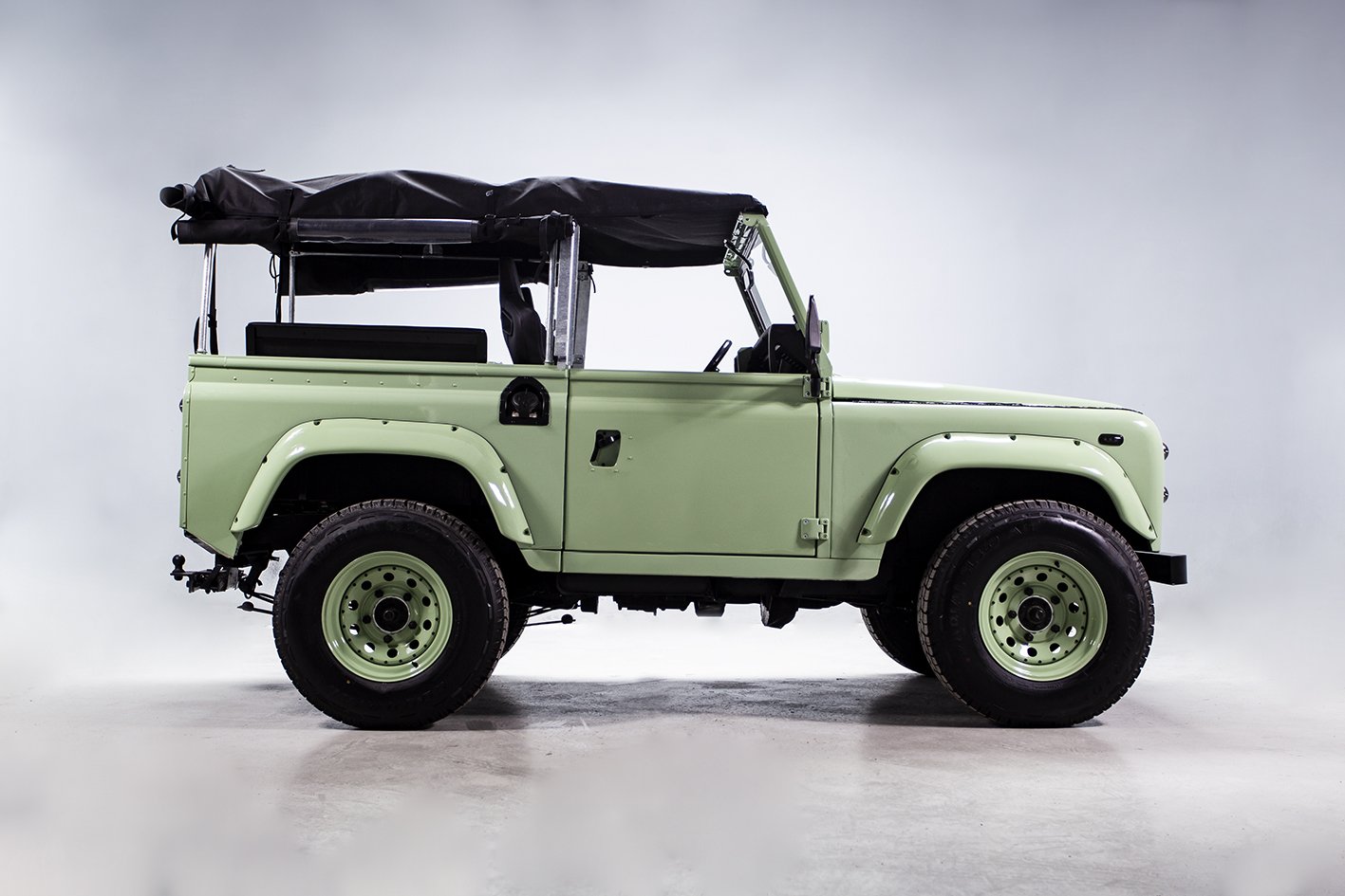 1987 Land Rover Defender - LAND ROVER SANTANA 2,500 CC FROM 1987 “DEFENDER” LOOK., foto 10