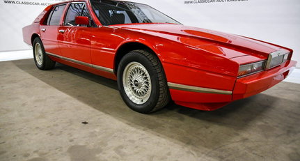 1984 Aston Martin Lagonda f3a8fa1700ec460fb0885a6dfe4b13a1.jpeg