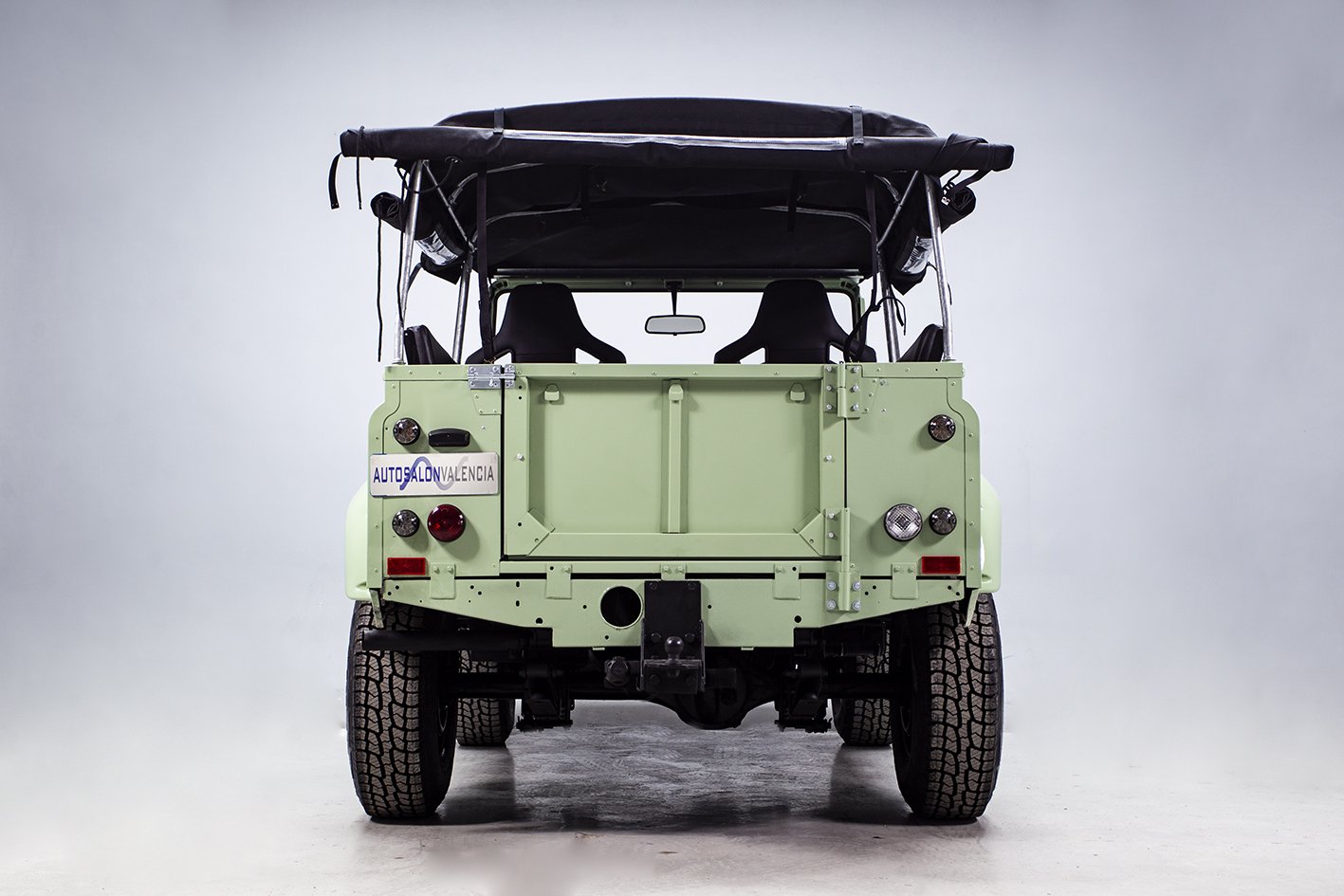 1987 Land Rover Defender - LAND ROVER SANTANA 2,500 CC FROM 1987 “DEFENDER” LOOK., foto 12