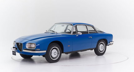1968 Alfa Romeo 2600 be22788a63ad8cf489607c4f9d987d3c.jpeg