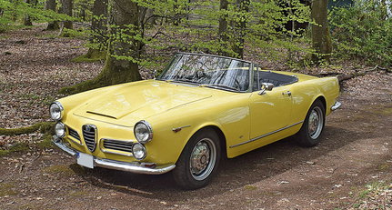 1964 Alfa Romeo 2600 - Spider Touring 157_2146_2.jpg