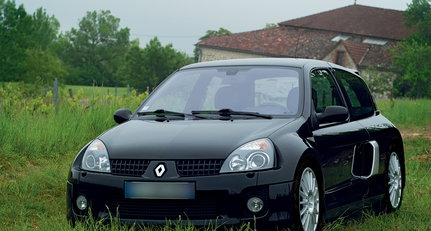 2006 Renault Clio 173.jpg