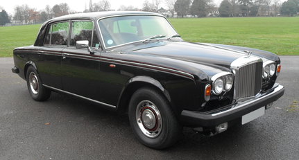 1978 Bentley T2 - Saloon 1978t2blackfrontright.jpg