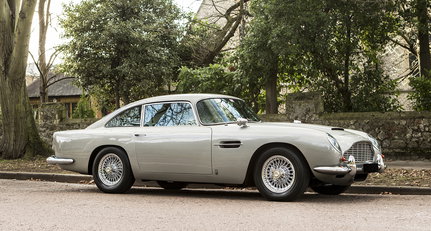 1964 Aston Martin DB5 1.jpg