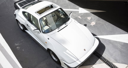 1982 Porsche 911 1.jpg