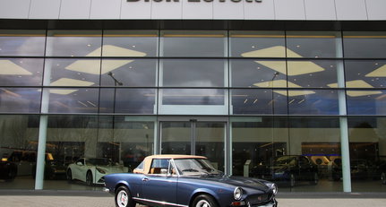 1969 Fiat 124 - Sport Spider 1.jpg