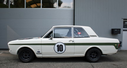1968 Lotus Cortina MK II - Serie 1 1.jpg