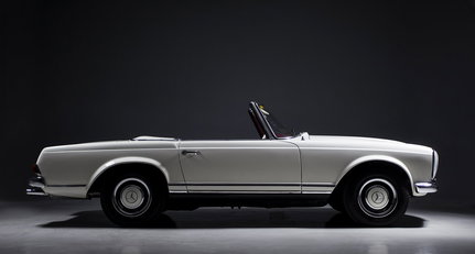 1966 Mercedes-Benz SL Pagode - Mercedes SL 230 W113