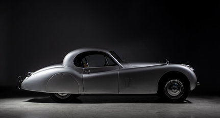 1952 Jaguar XK 120 - JAGUAR XK120 FIXED HEAD COUPE de 1952.