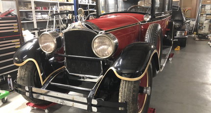 1928 Packard Eight 1.jpg
