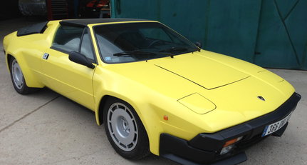 1988 Lamborghini Jalpa - 3500 1_avd.jpg