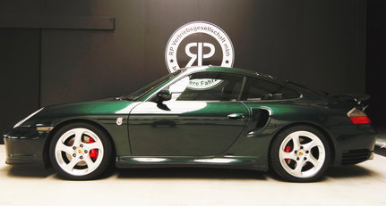 2002 Porsche 911 / 996 Turbo - Coupé 2.jpg