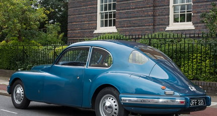 1954 Bristol 403 b82e1c100e9a59eaf36b2b822b4b1258.jpeg