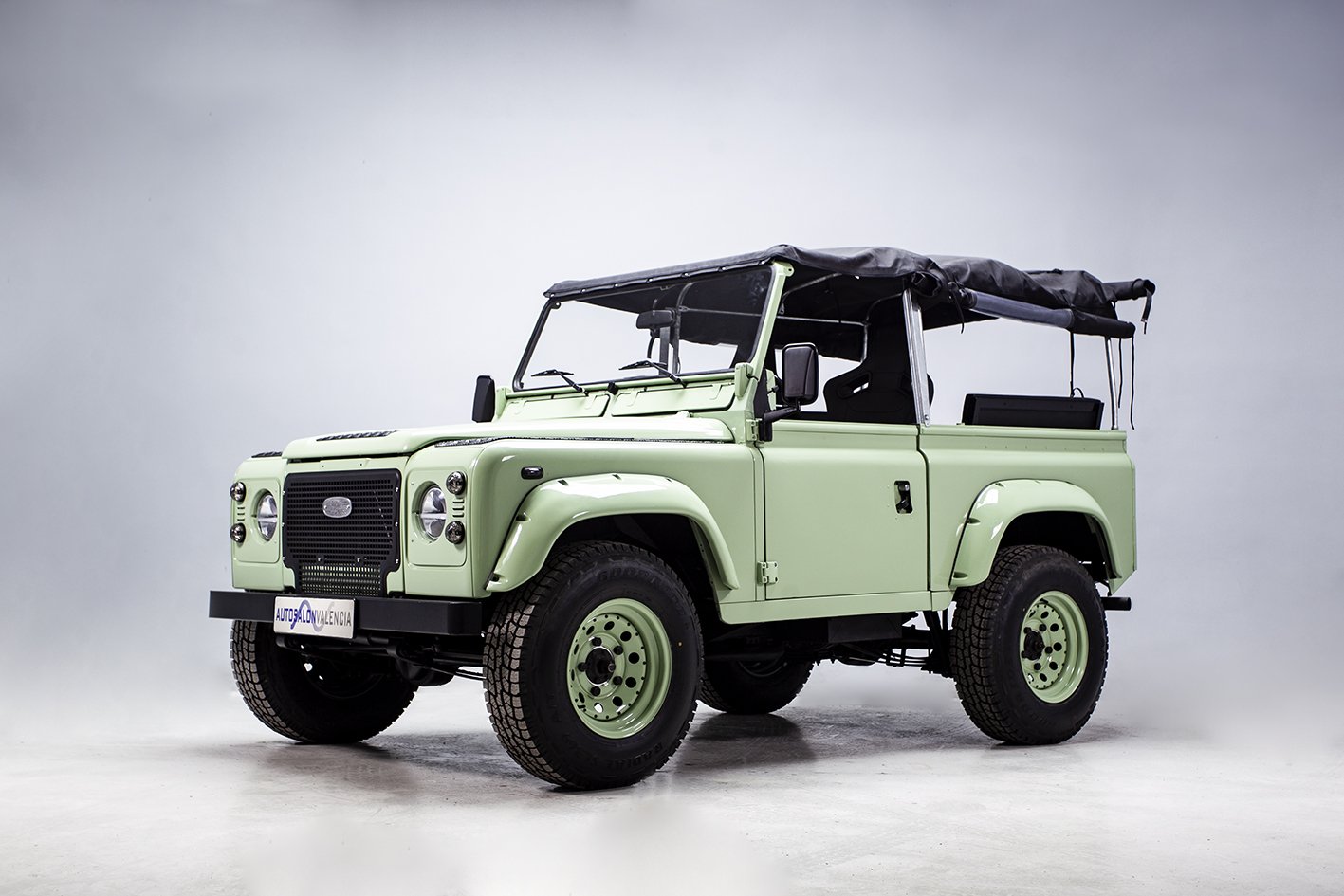 1987 Land Rover Defender - LAND ROVER SANTANA 2,500 CC FROM 1987 “DEFENDER” LOOK., foto 4