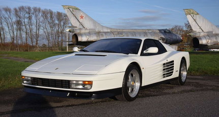 1988 Ferrari Testarossa 2549b076a40374575029034030318ba6.jpeg