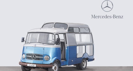 1961 Mercedes-Benz O319 Panorama Bus 56_1.jpg
