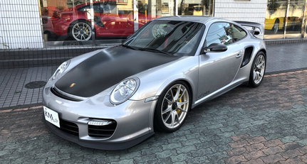 2011 Porsche 911 GT2 - 997 GT2 RS - only 800km from new