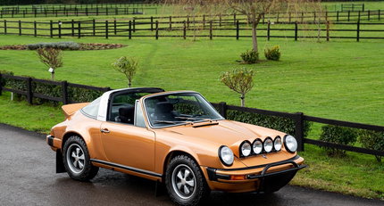 1977 Porsche 911 6b7a4954-8ced-4b25-a036-0f775533b62a.jpeg