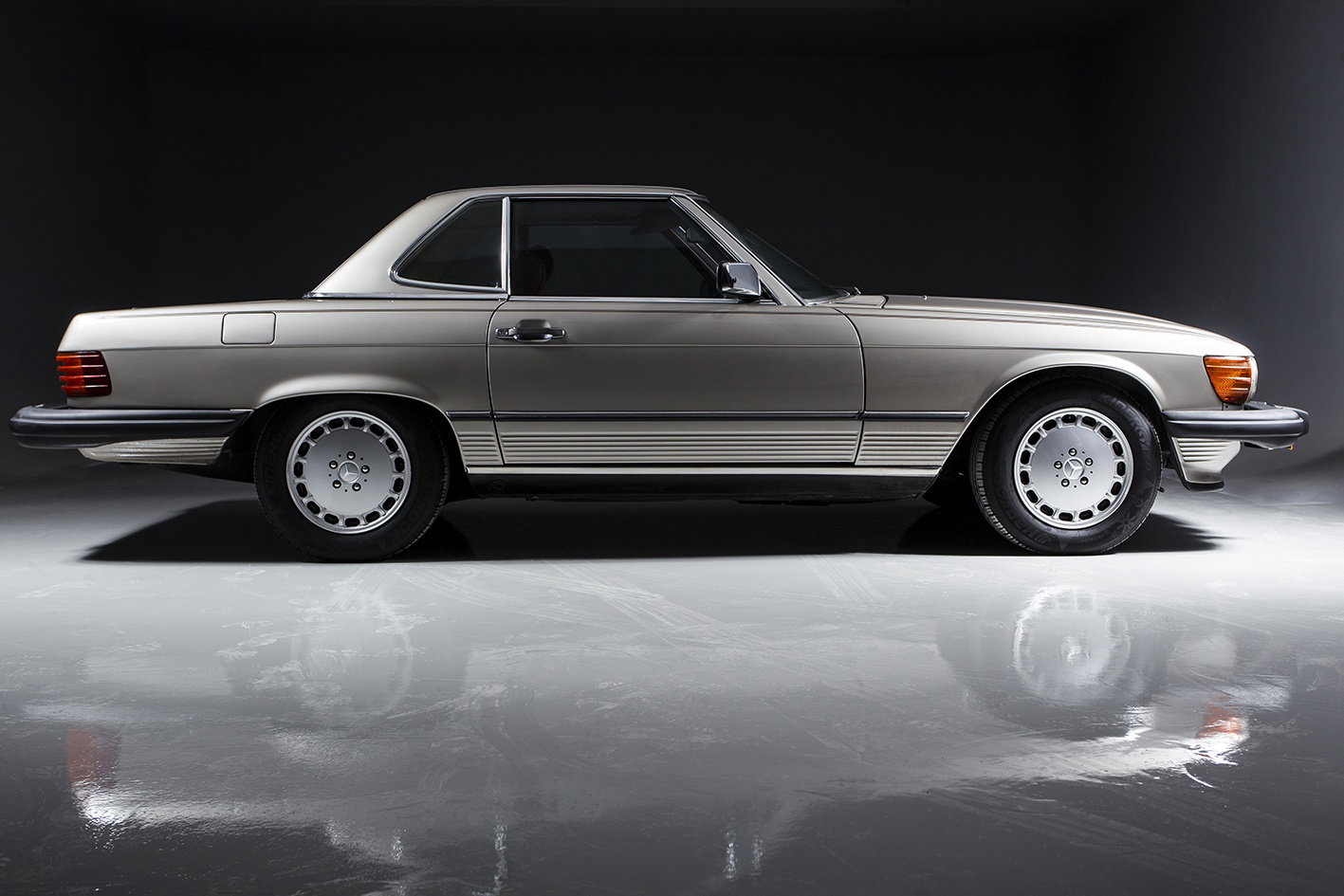 1988 Mercedes-Benz SL - 560 SL W107 of 1988, foto 1