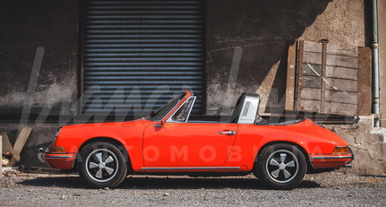 1969 Porsche 911 - T Targa rare Soft Window from 1969, last year of production _1mg_5212-1600.jpg