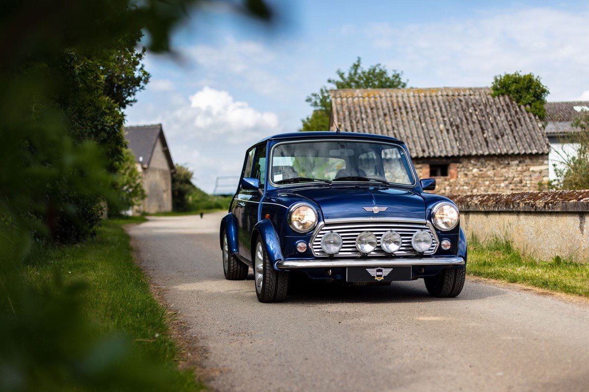 管理番号❀M128◻️⊶MINICAMPS CAR COLLECTION _copie-0_0h5a1383_e-02-2.jpg?