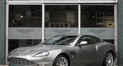 2004 Aston Martin Vanquish - SDP a.jpg