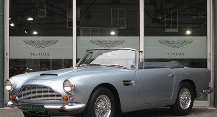 1963 Aston Martin DB4 - Convertible a.jpg