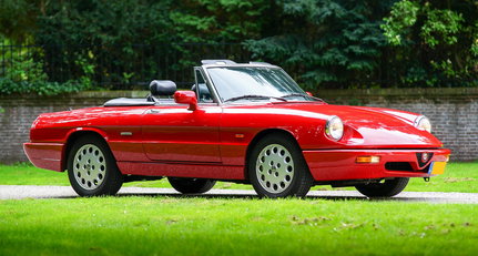 1992 Alfa Romeo Spider - Type 4 2.0 L alfa-romeo-spider-type-4-1992-red-03.jpg