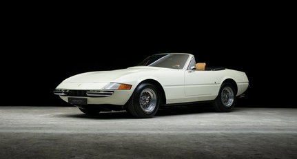 1971 Ferrari 365 - GTS4 Daytona Spider c1b93789-cce8-4b54-8782-07ad0d771ef5.jpg