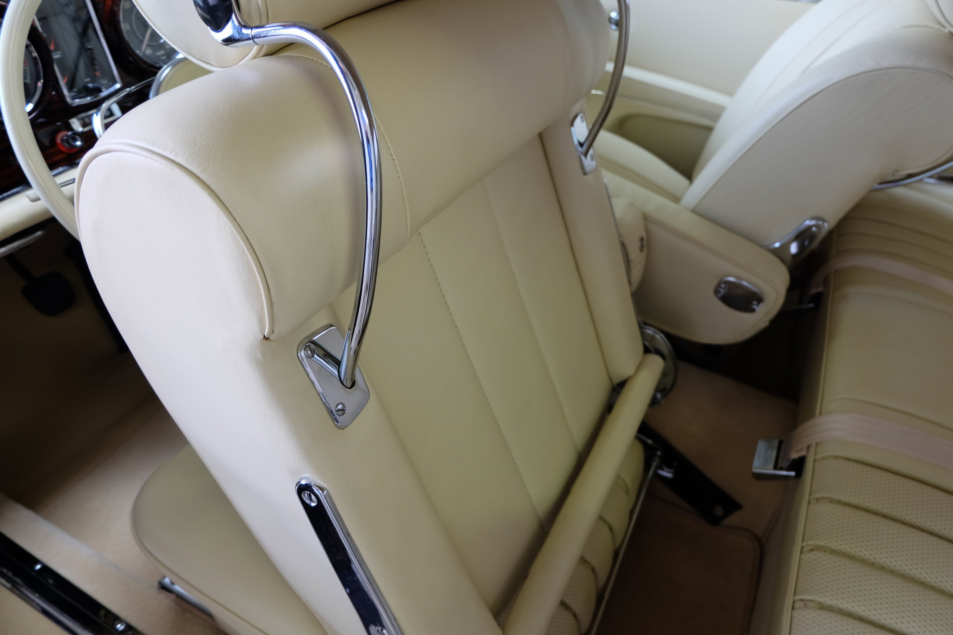 1965 Mercedes-Benz W111/112 - 300 SE Cabriolet - sold -, foto 6