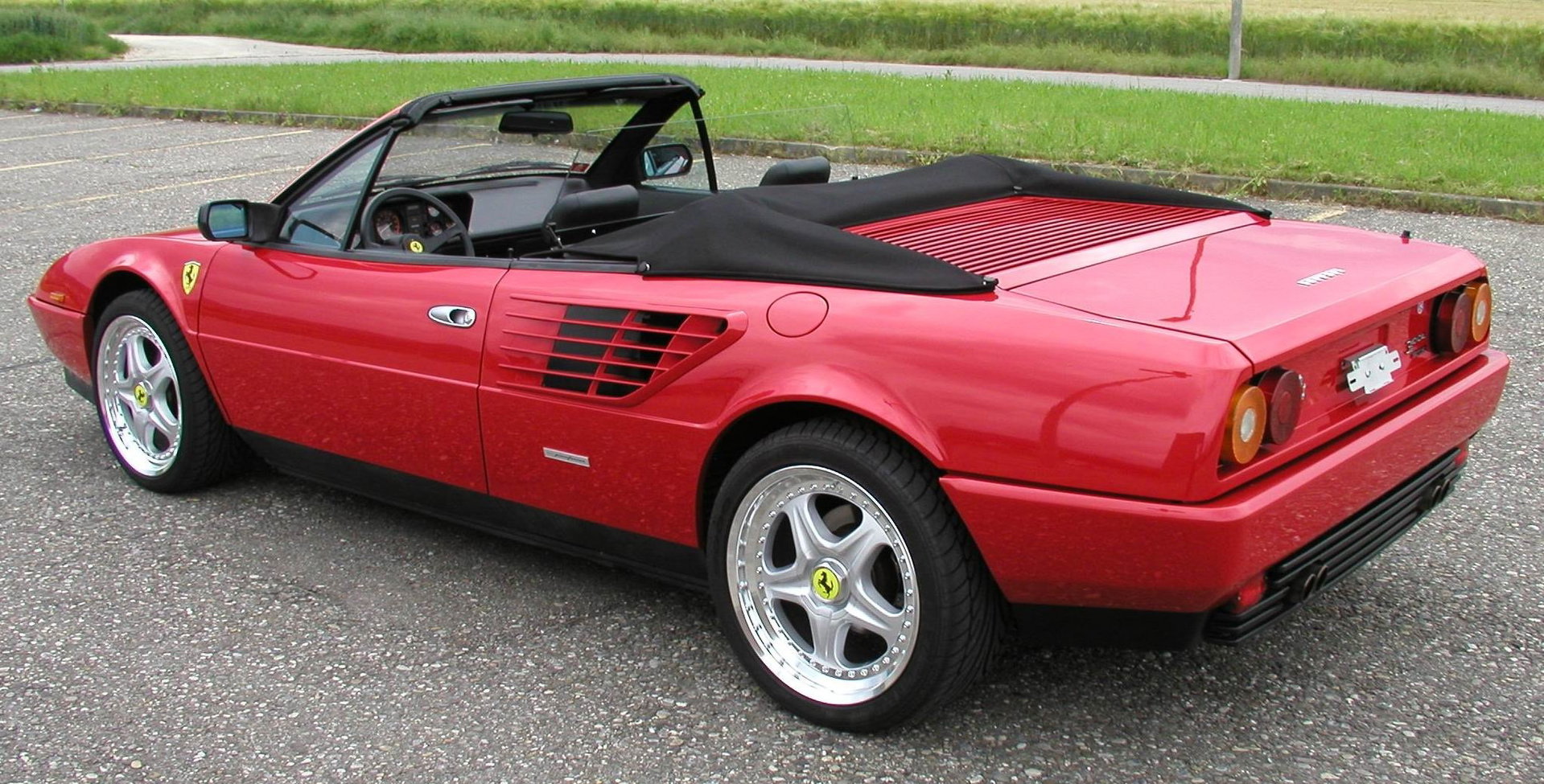Ferrari Mondial 3.2 Cabriolet