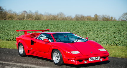 1989 Lamborghini Countach 18.jpg