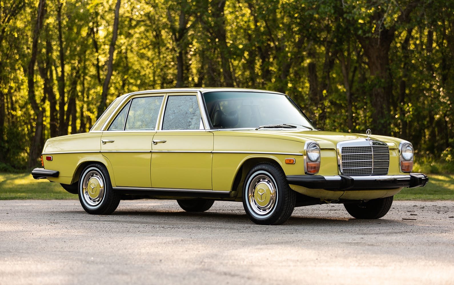 1976_mercedes_benz_240d_7_hisu