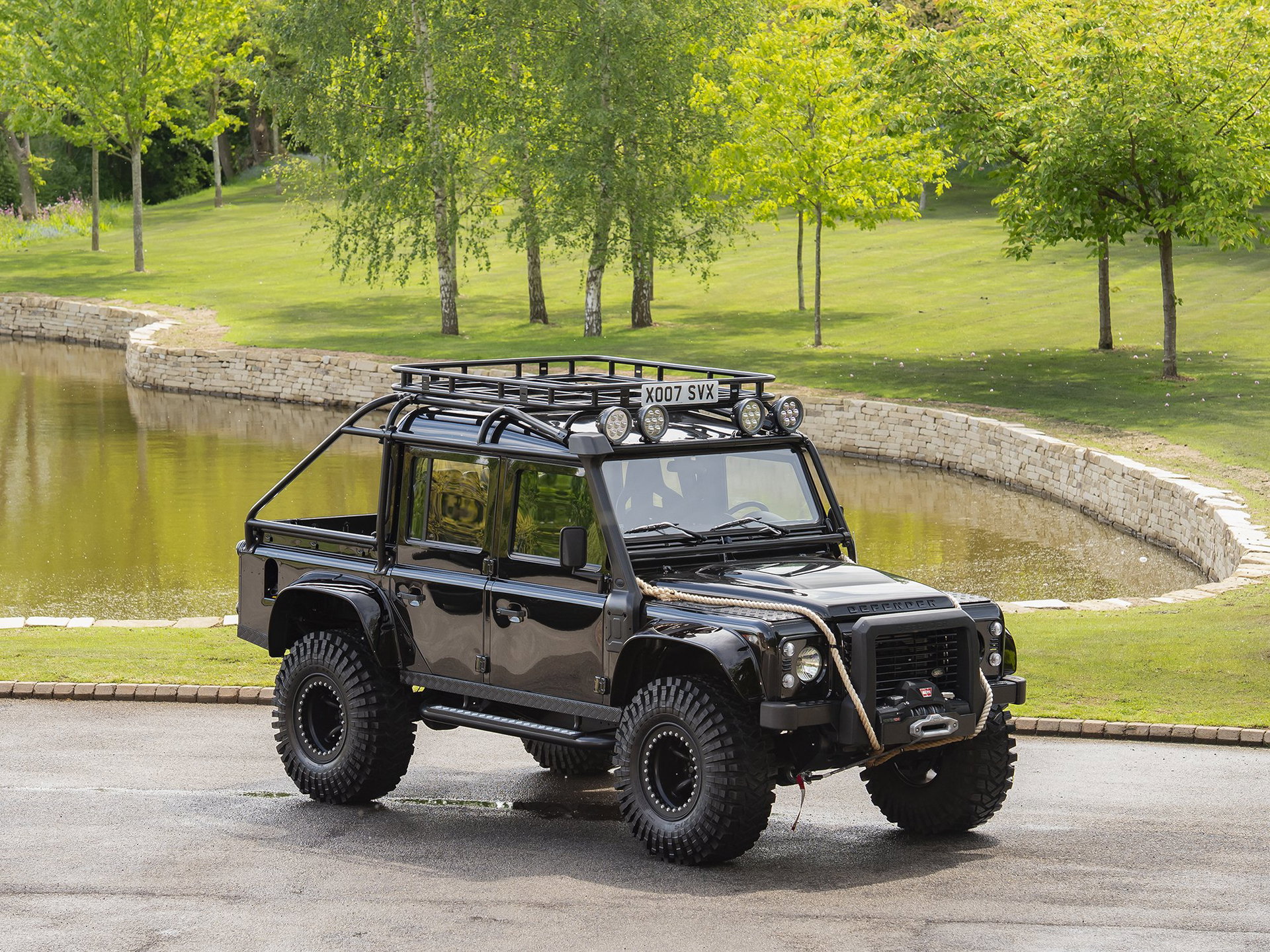 Don't honk – we're daydreaming about these custom Land Rovers
