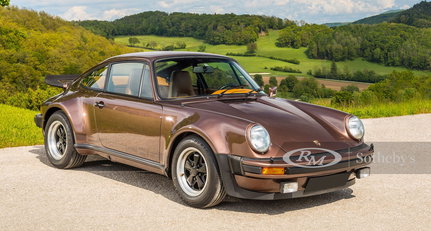 1975 Porsche 911 63059819c8964351a444c60dd70d95ce83959b5f.jpg