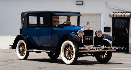 1925 Hupmobile Series R - Model R 14/15 Club Sedan c4f92820d64428e7918f15df6cbb685b4ca90a9b.jpg
