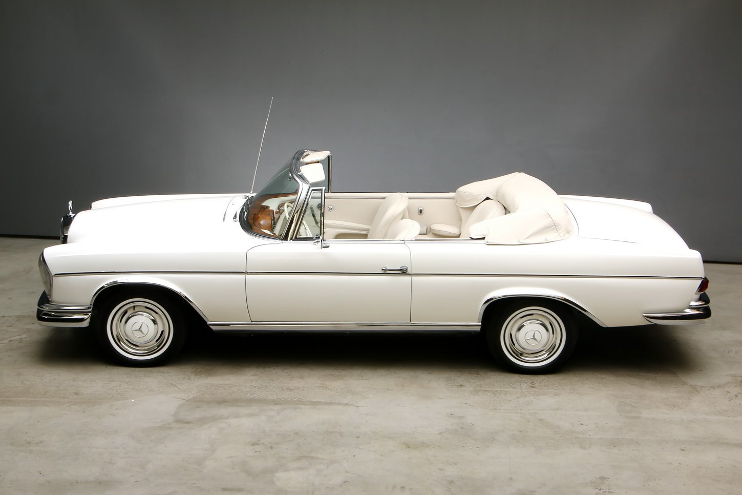 1967 Mercedes-Benz S-Class - 300 SE 6.3 ltr. Convertible, foto 2
