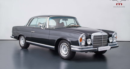 1970 Mercedes-Benz W111/112 - W111 M-Coupé 5.5 front_1_logom.jpg