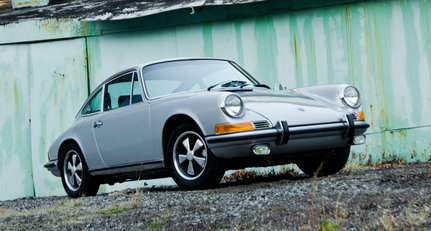 1970 Porsche 911 - S Coupe img_0213.jpg