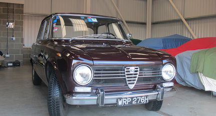 Classic Alfa Romeo Giulia 1300 Ti Saloon