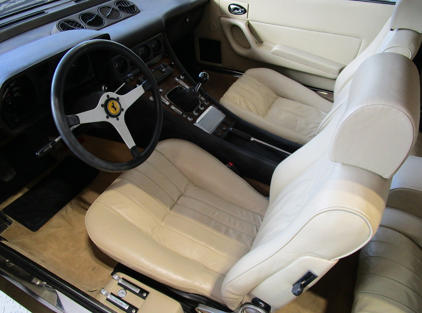 1974 Ferrari 365 - GT4 2+2, foto 8