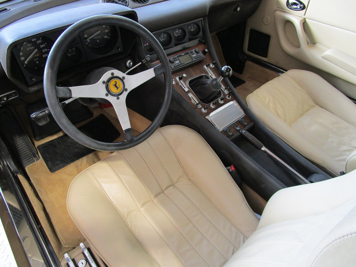 1974 Ferrari 365 - GT4 2+2, foto 9