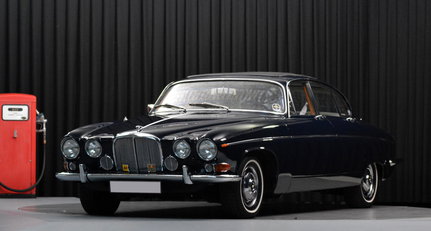1969 Jaguar 420 G - perfectly restored - big sliding roof jaguar_420_g_012.jpg