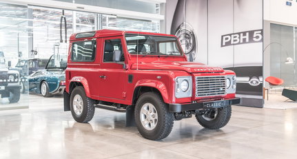 land_rover_defender-firenze-red-001.jpg