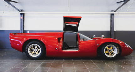 1967 Lola T70 - MKIII Coupe