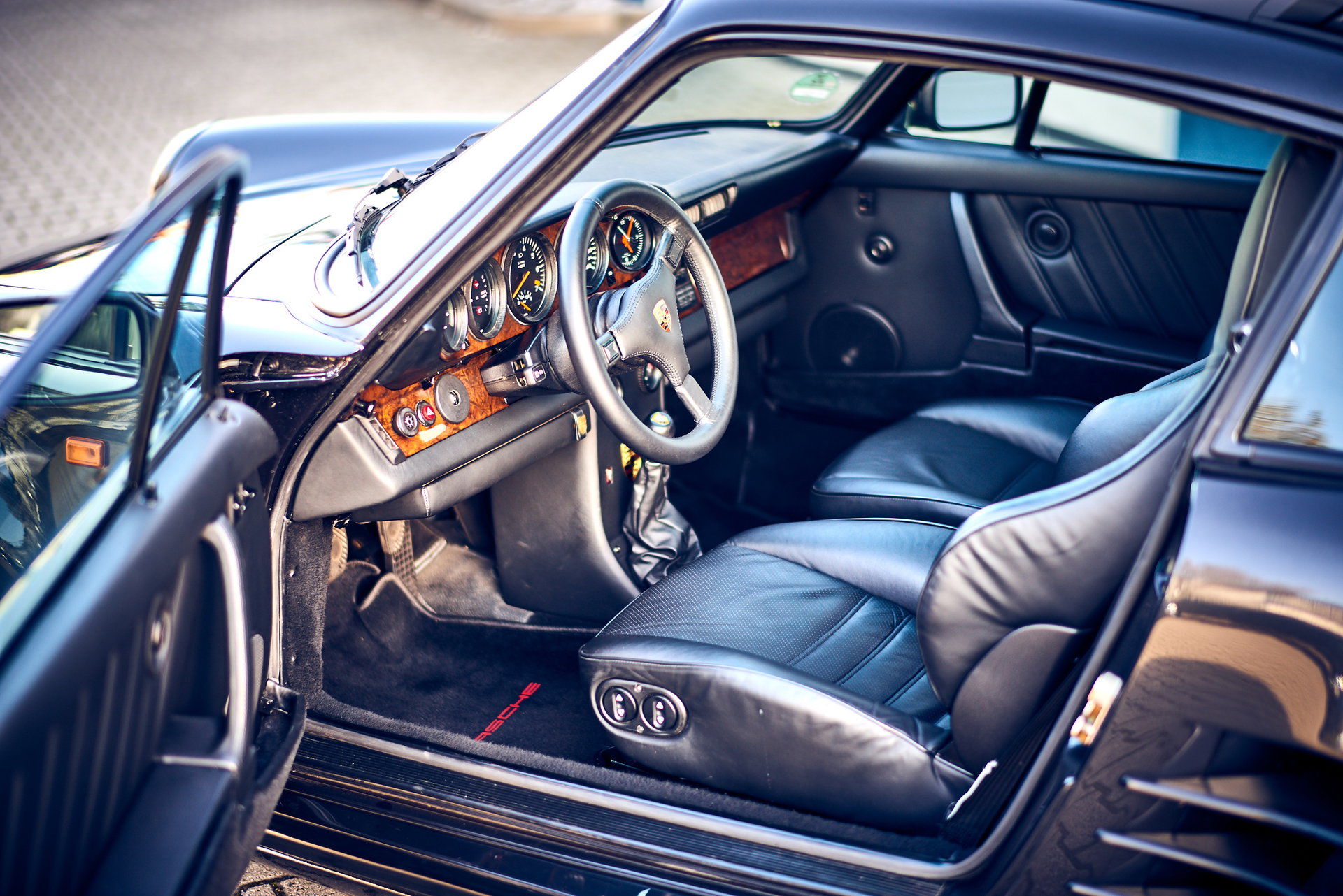 1984 Porsche 911 "Turbo" - 911 (930) Turbo WLS 3.3L – EXCLUSIVE, foto 5
