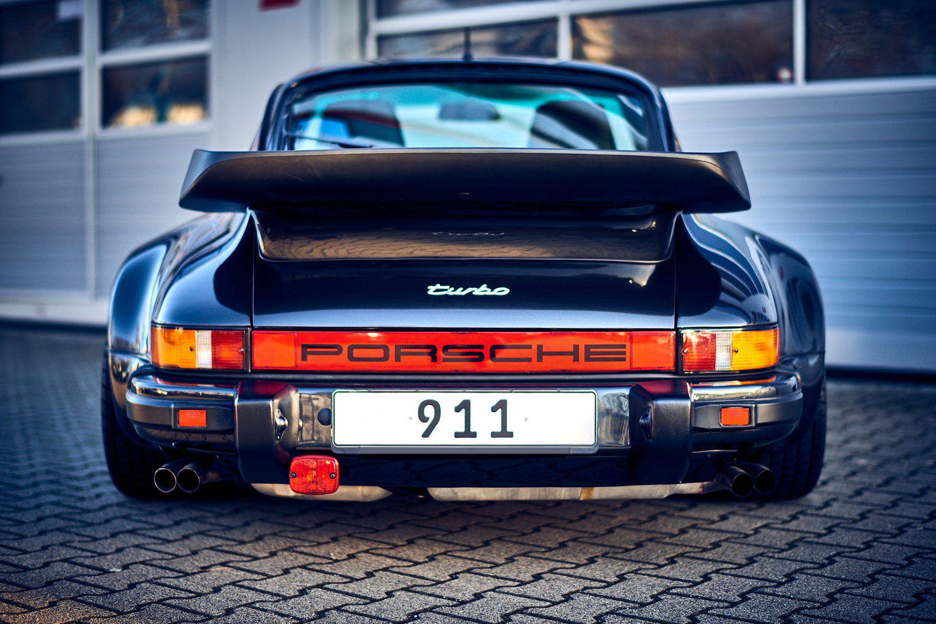 1984 Porsche 911 "Turbo" - 911 (930) Turbo WLS 3.3L – EXCLUSIVE, foto 2