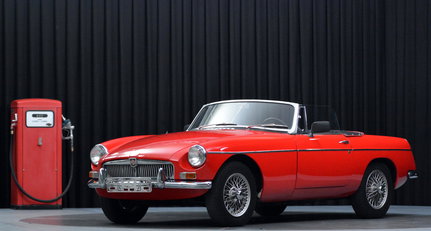 1964 MG B - 1800 pull handle type 2nd owner car in good condtion mg_b_rood_012.jpg