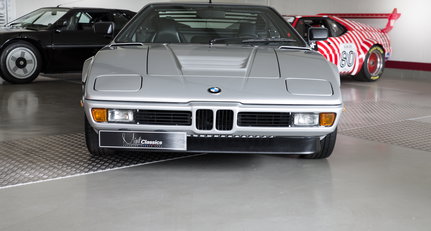 1981 BMW M1 - SOLD!! 1 of only 3 ever painted by the factory in Polaris Silver - 17.500km p89a3050-bea-355.jpg